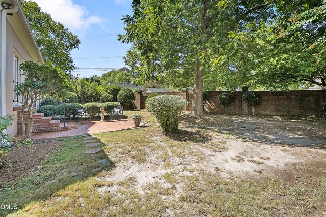 217 Litchfield Place, Fayetteville, NC 28305