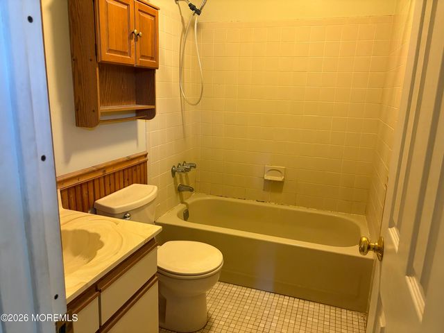 609 Knollwood Terrace, Brick, NJ 08724