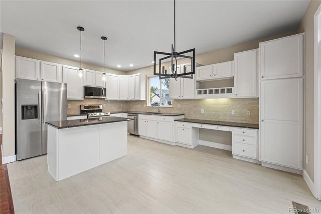 10202 Nickolas Avenue, Highlands Ranch, CO 80130
