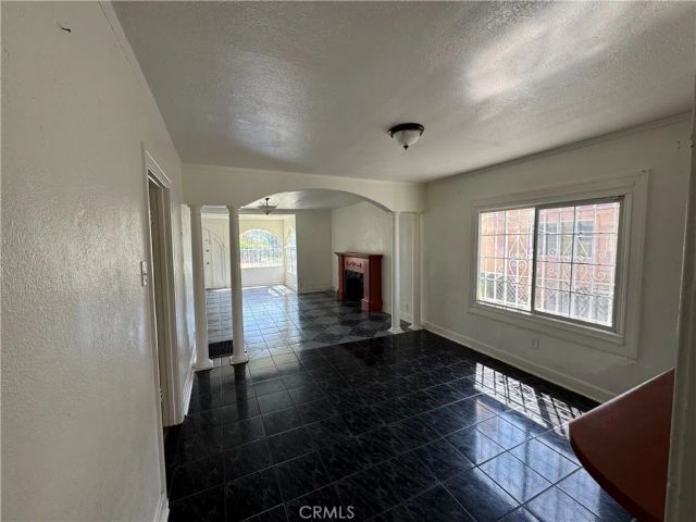 5819 4th Avenue, Los Angeles, CA 90043