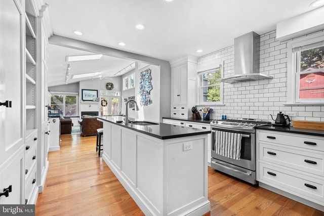 79 HILLSIDE AVE, Doylestown, PA 18901
