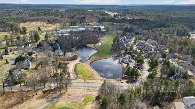 12 Mountain Laurels Dr Apt 204, Nashua, NH 03062