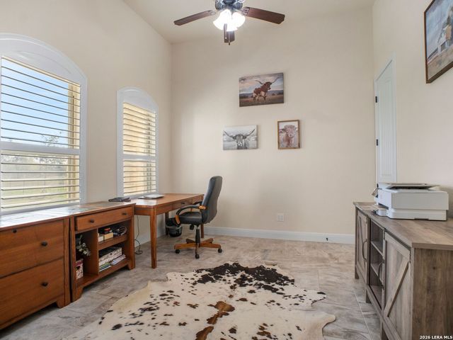 1530 County Road 132, Floresville, TX 78114