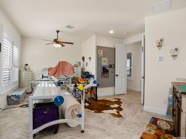 1530 County Road 132, Floresville, TX 78114