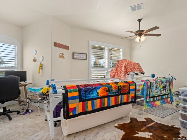 1530 County Road 132, Floresville, TX 78114