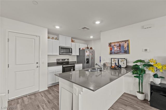 6113 Musas Garden Street, North Las Vegas, NV 89081