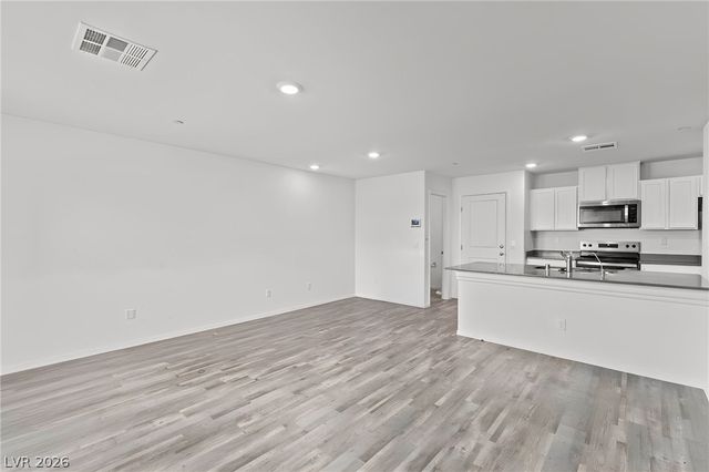 6113 Musas Garden Street, North Las Vegas, NV 89081