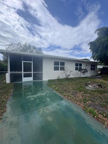 16240 NW 22nd Ave, Miami Gardens, FL 33054