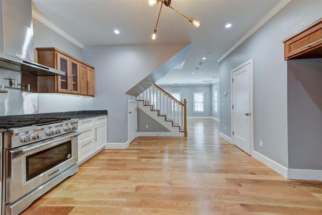 3109 Hickory Sign Post Road 33B, Oklahoma City, OK 73116