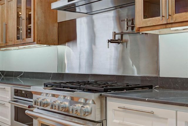 3109 Hickory Sign Post Road 33B, Oklahoma City, OK 73116