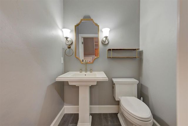 3109 Hickory Sign Post Road 33B, Oklahoma City, OK 73116