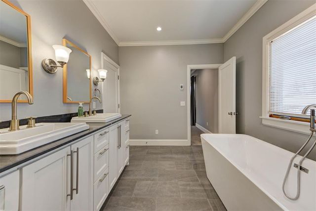 3109 Hickory Sign Post Road 33B, Oklahoma City, OK 73116