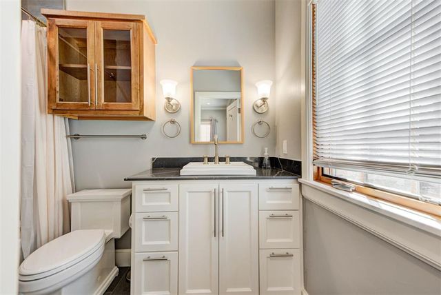 3109 Hickory Sign Post Road 33B, Oklahoma City, OK 73116