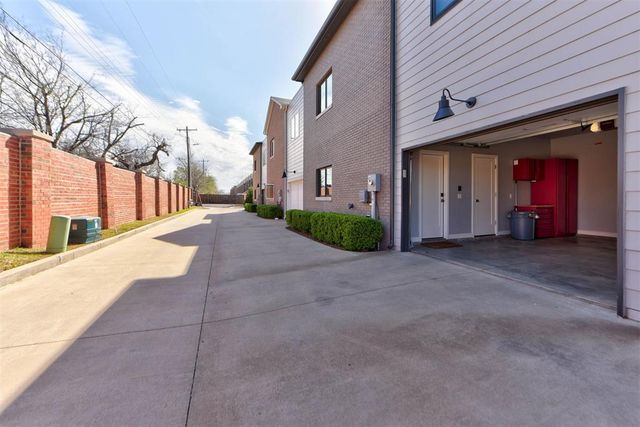 3109 Hickory Sign Post Road 33B, Oklahoma City, OK 73116