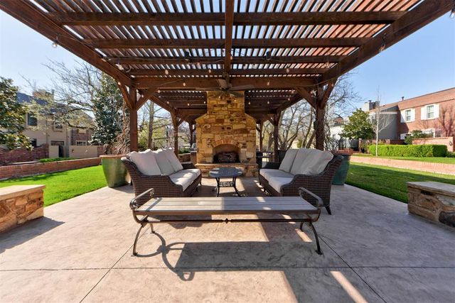 3109 Hickory Sign Post Road 33B, Oklahoma City, OK 73116