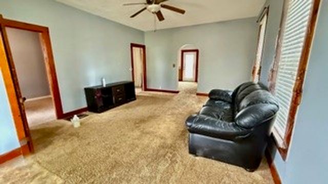 1012 SE 1st Street, Marshalltown, IA 50158