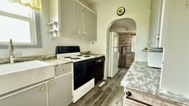 1012 SE 1st Street, Marshalltown, IA 50158