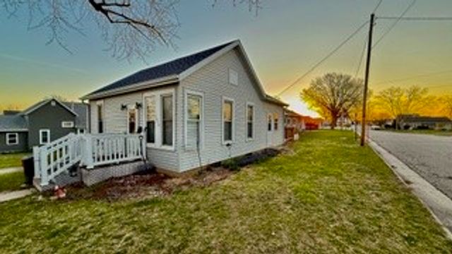 1012 SE 1st Street, Marshalltown, IA 50158