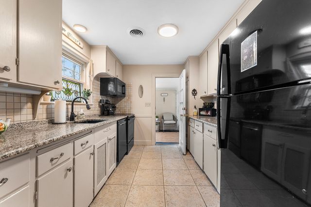 199 Hawthorn Rd, Braintree, MA 02184