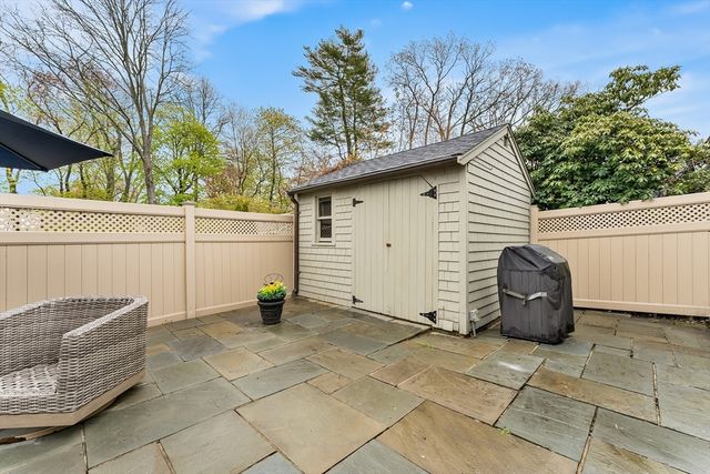 199 Hawthorn Rd, Braintree, MA 02184