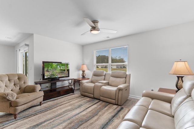 518 Sugar Pine Dr., Conway, SC 29526