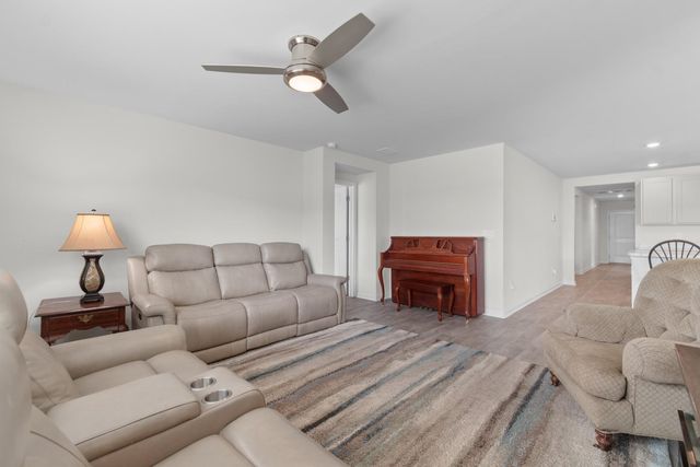 518 Sugar Pine Dr., Conway, SC 29526
