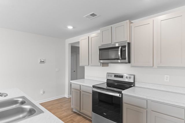 518 Sugar Pine Dr., Conway, SC 29526