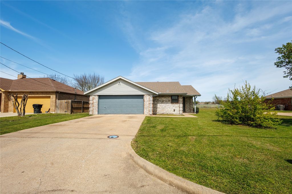 420 Roosevelt Avenue, Terrell, TX 75160