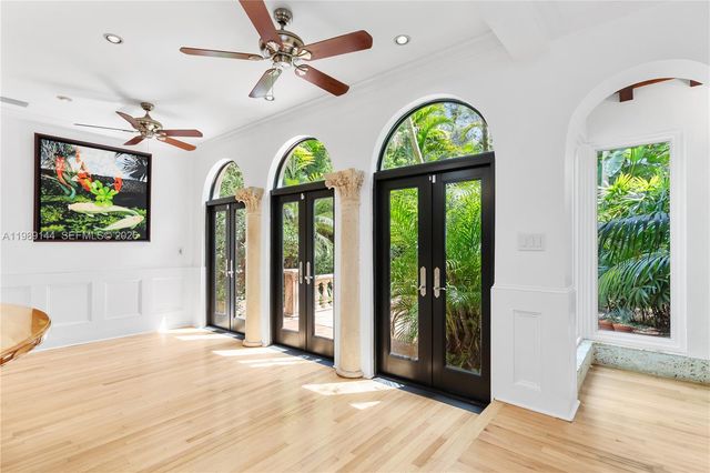 3685 Royal Palm Ave, Miami, FL 33133