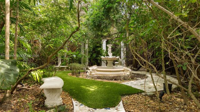 3685 Royal Palm Ave, Miami, FL 33133