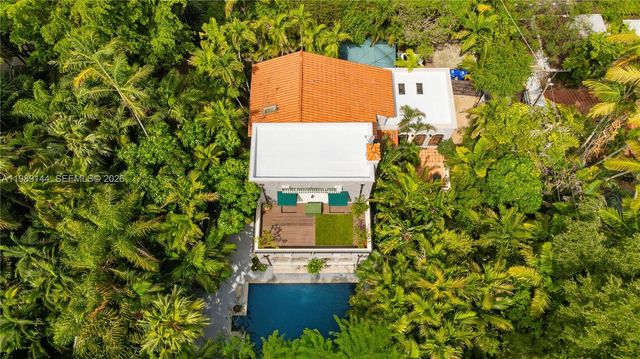 3685 Royal Palm Ave, Miami, FL 33133