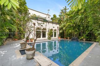 3685 Royal Palm Ave, Miami, FL 33133