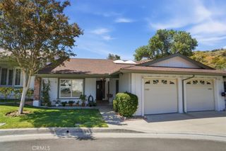19427 Oak Crossing, Newhall, CA 91321