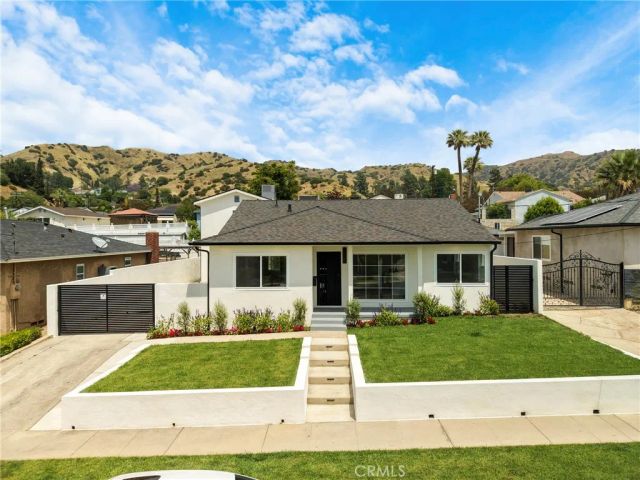8330 Outland View Drive, Sun Valley, CA 91352