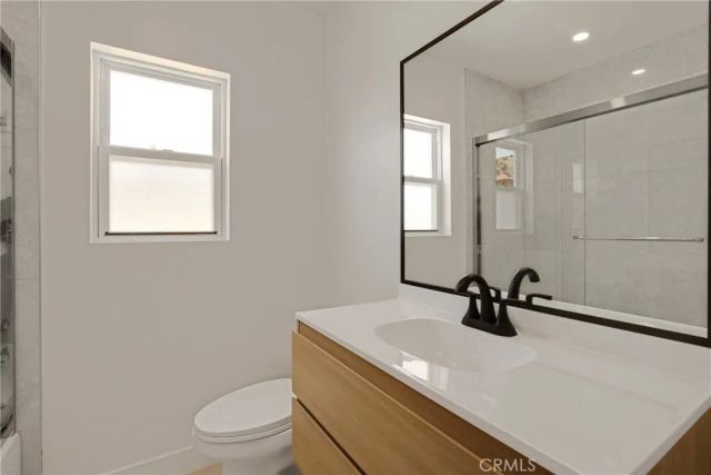 8330 Outland View Drive, Sun Valley, CA 91352