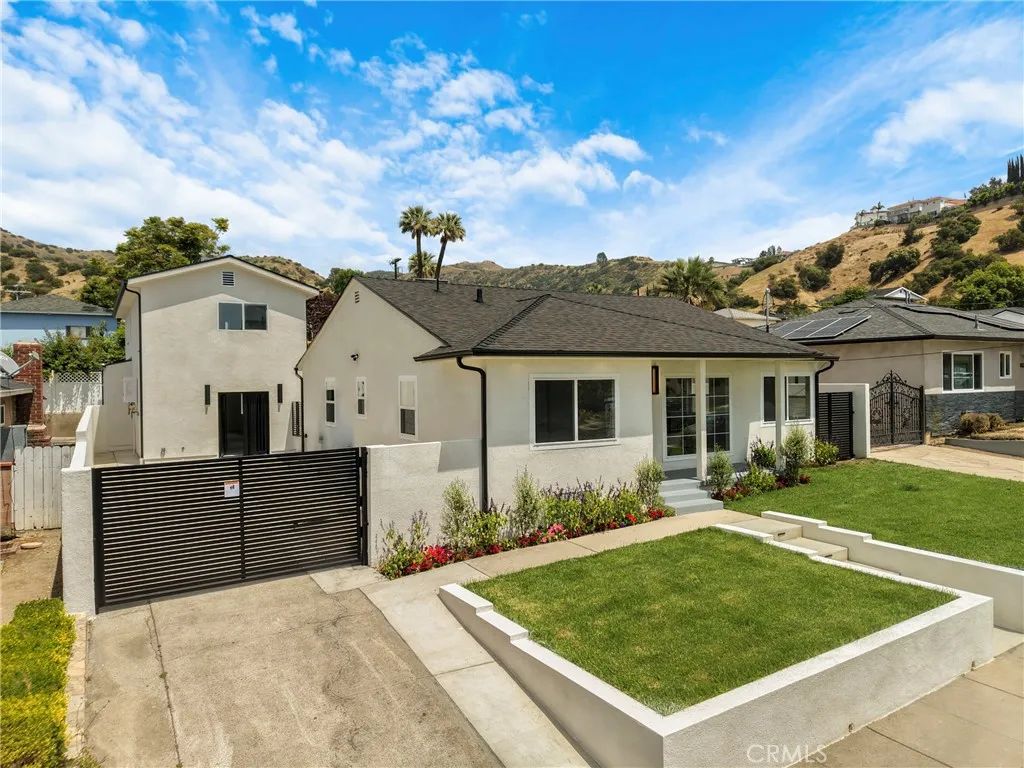 8330 Outland View Drive, Sun Valley, CA 91352