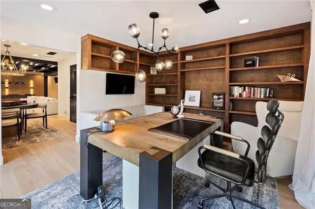 225 Arbor Creek Way, Roswell, GA 30076