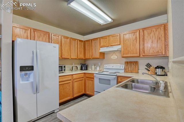 2095 Legacy Ridge View 101, Colorado Springs, CO 80910