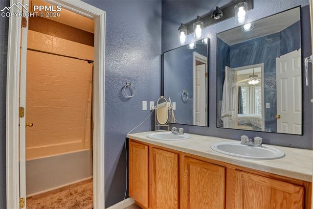 2095 Legacy Ridge View 101, Colorado Springs, CO 80910