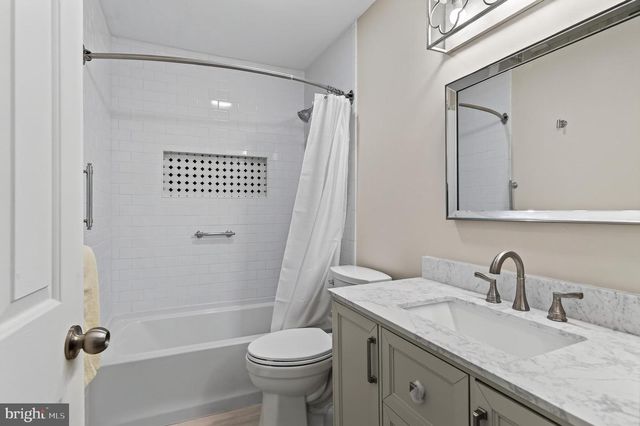 1146 SQUIRES WAY, Lansdale, PA 19446