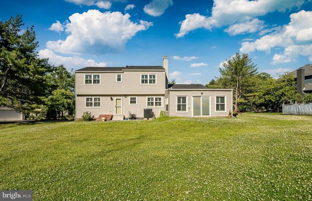 1146 SQUIRES WAY, Lansdale, PA 19446