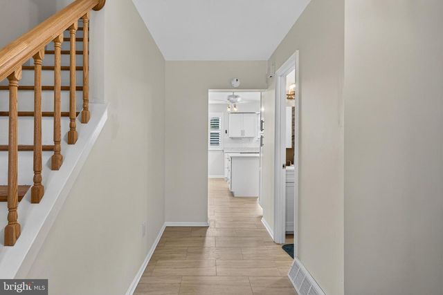 1146 SQUIRES WAY, Lansdale, PA 19446