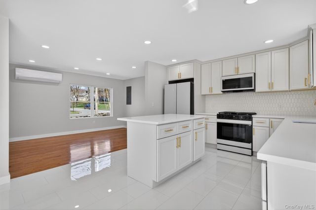 111 Cedar Avenue, New Windsor, NY 12553