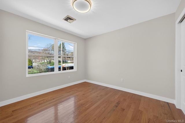 111 Cedar Avenue, New Windsor, NY 12553