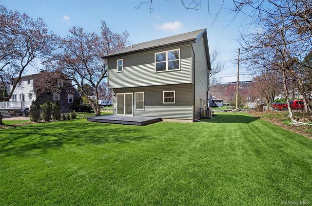 111 Cedar Avenue, New Windsor, NY 12553