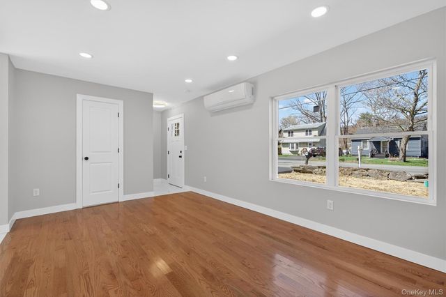 111 Cedar Avenue, New Windsor, NY 12553