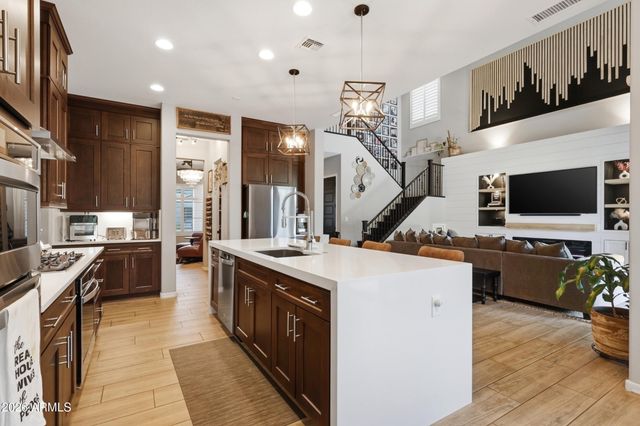 23124 N 98TH Drive, Peoria, AZ 85383