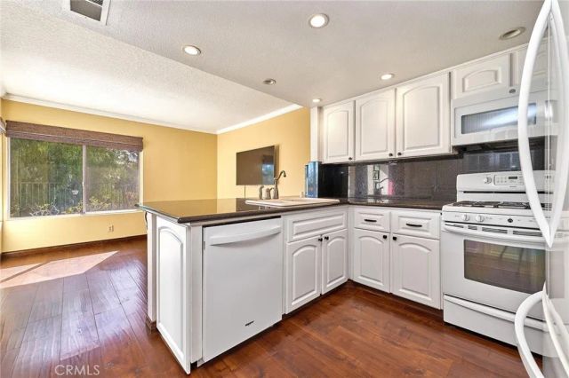 19225 Index 2, Porter Ranch, CA 91326