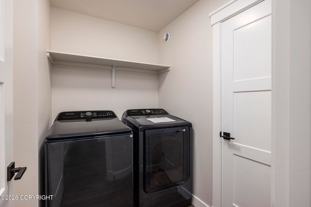 10571 E Heartland Loop, Palmer, AK 99645