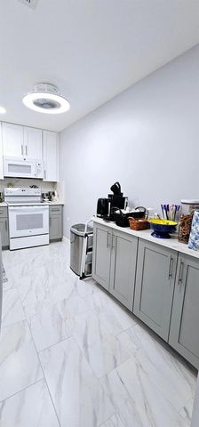 10126 S 44th Terrace S, Boynton Beach, FL 33436